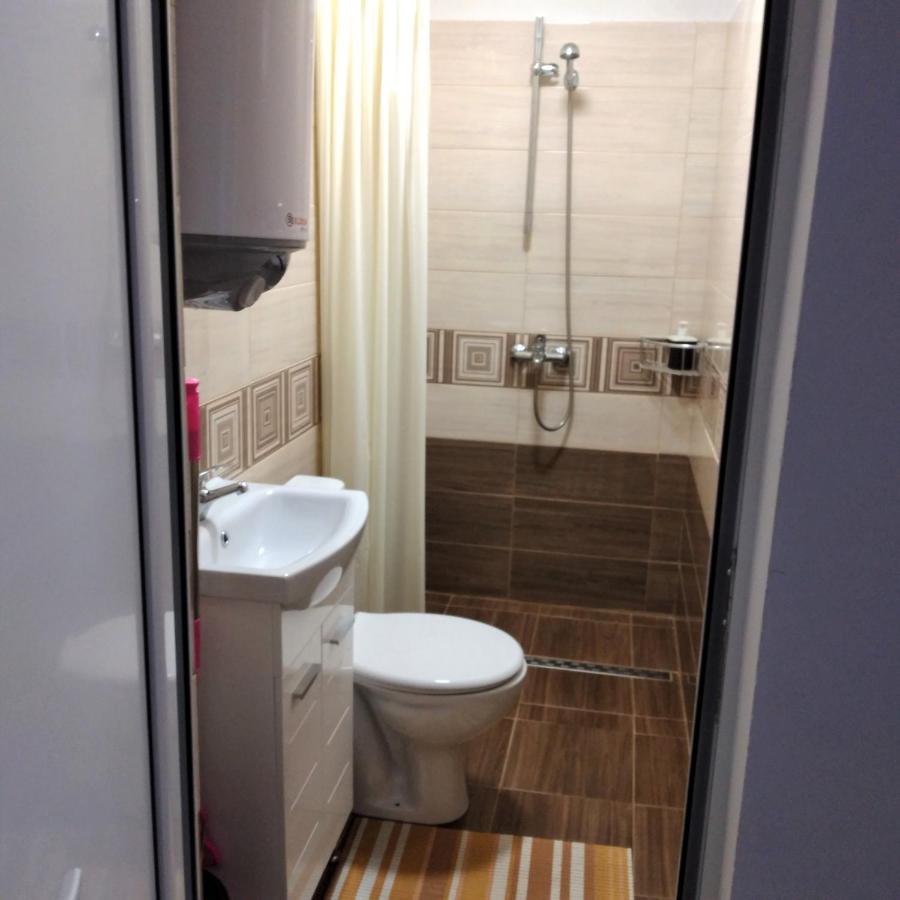 Vibo Guesthouse ساباريفا بانيا المظهر الخارجي الصورة