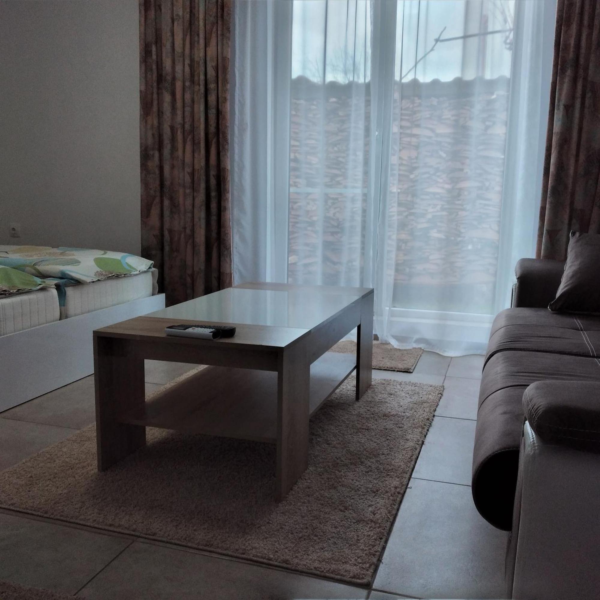 Vibo Guesthouse ساباريفا بانيا الغرفة الصورة